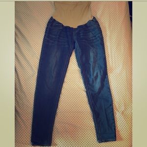 Full panel, straight maternity jeans